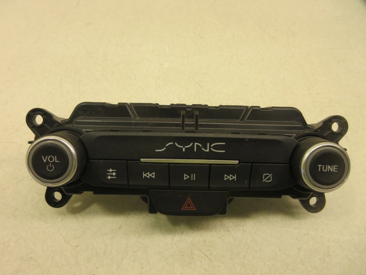 Pre-Owned 19 20 21  Transit Connect Audio Radio Control Panel 6.5" Screen OEM LKQ (Good)